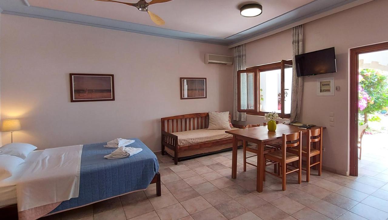 Doma Apartments Falasarna Exterior photo